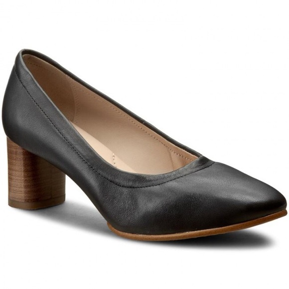 clarks block heel shoes